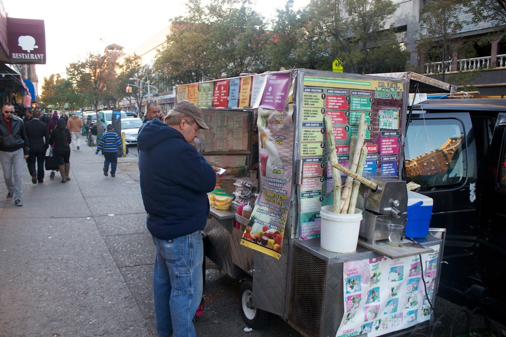 Dr. Juice on 37th Avenue and 82nd Street