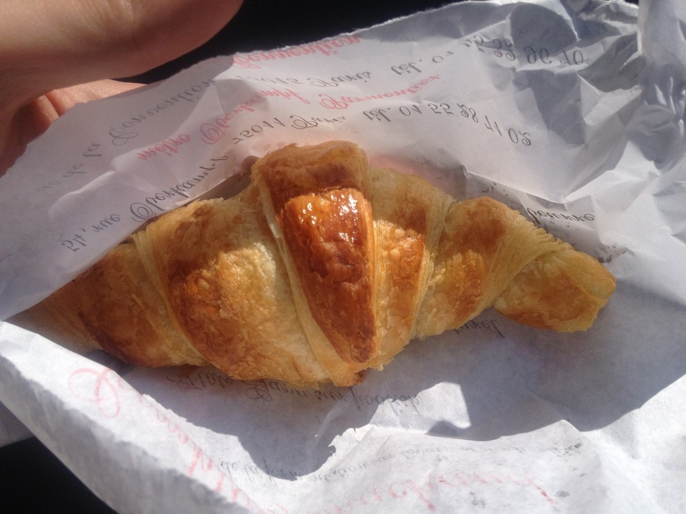 gana-croissant