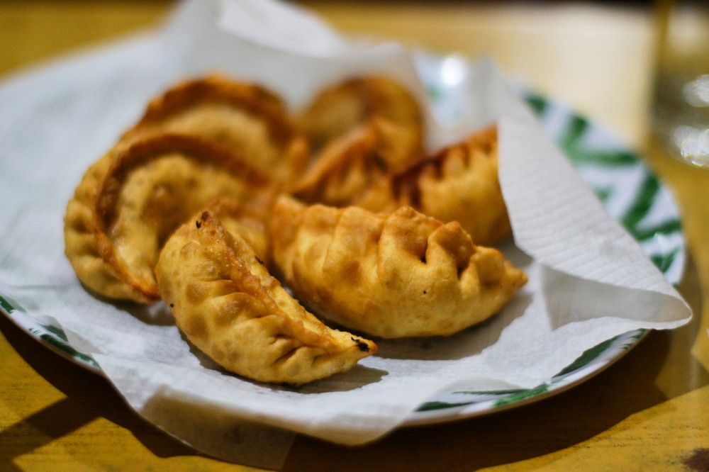 Fried momo at Zakhang. All photos by the author.