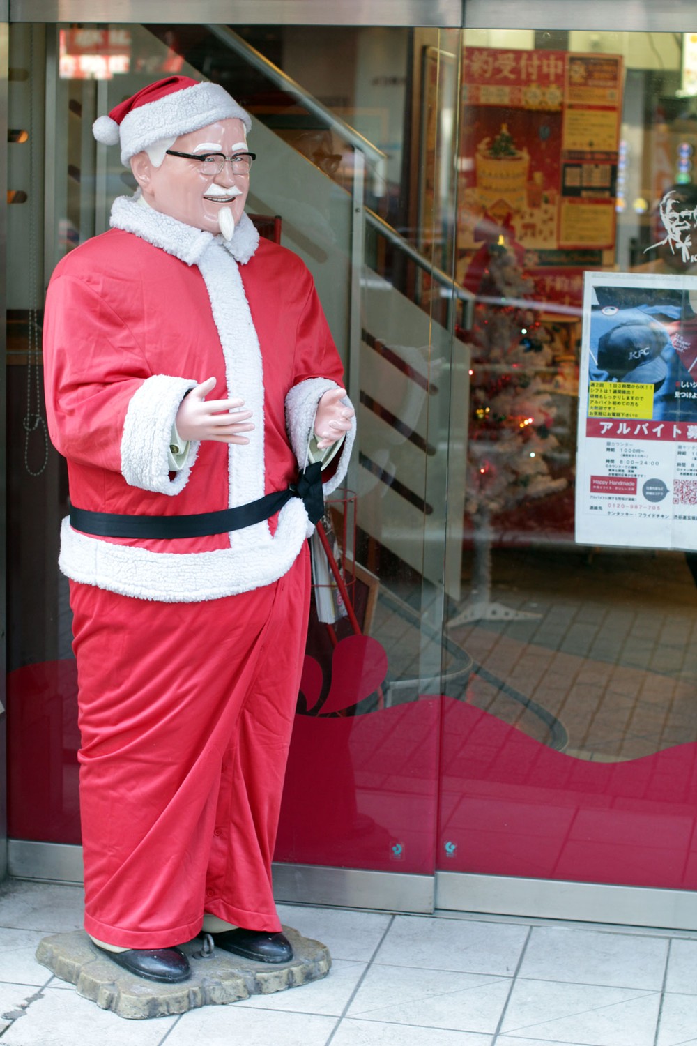 kernel-sandors-christmas-statue