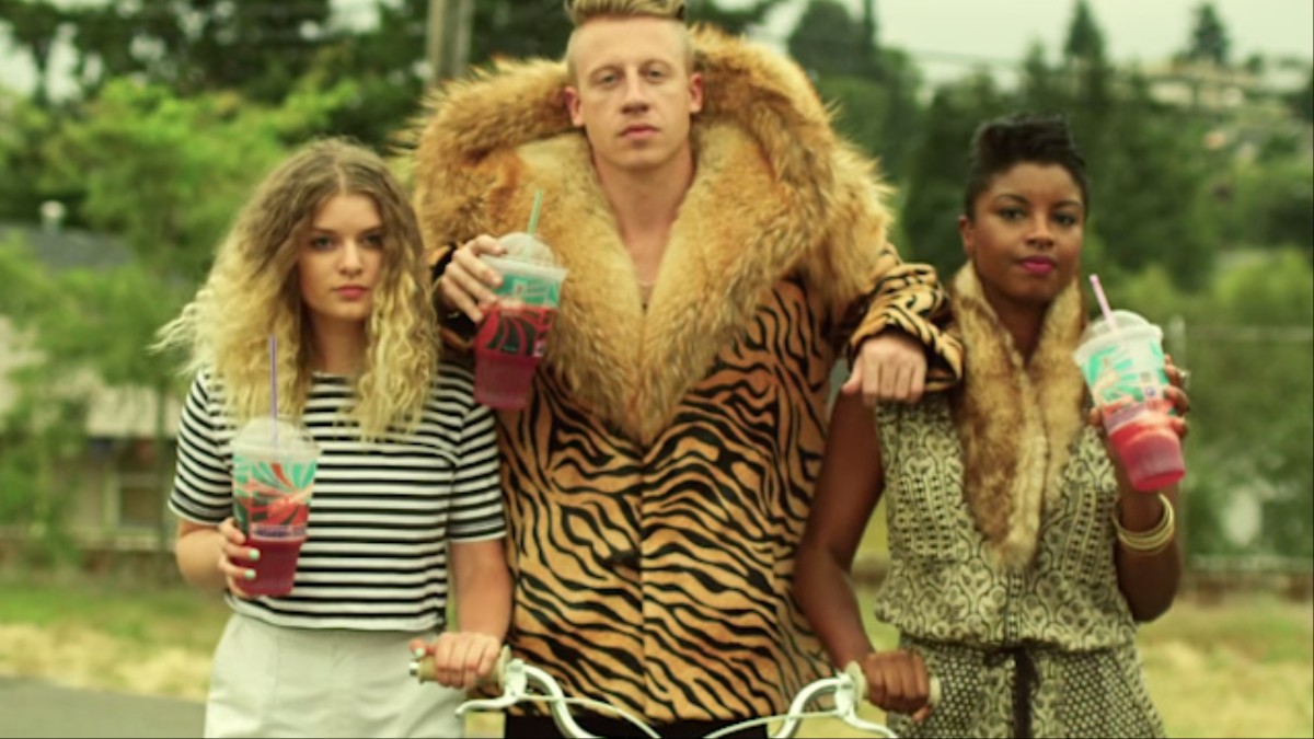 Does Macklemore Have A Son