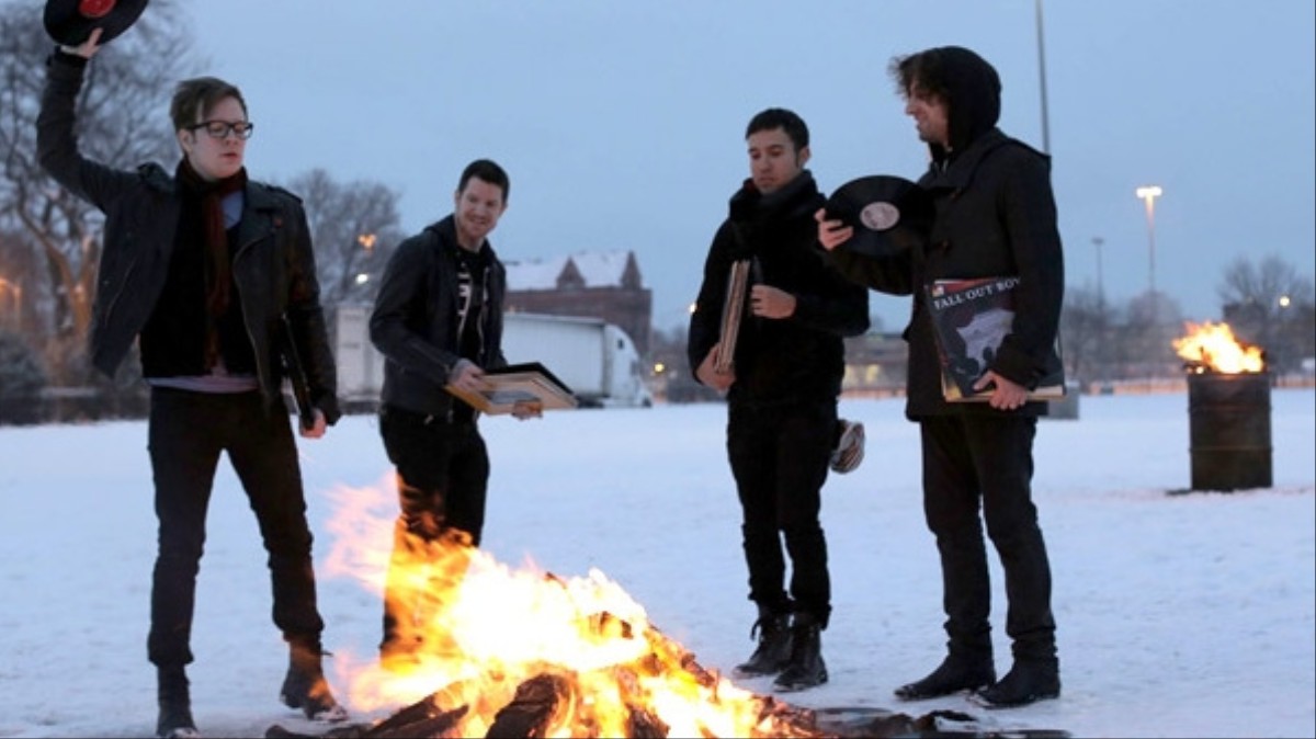 fall out boy dating quiz Take our quiz and find out if jin, suga, j-hope, rap monster, jimin, v or and rm teamed up with fall out boy, and we're sure there are more. fall out boy dating quiz Take our quiz and find out if jin, suga, j-hope, rap monster, jimin, v or and rm teamed up with fall out boy, and we're sure there are more.