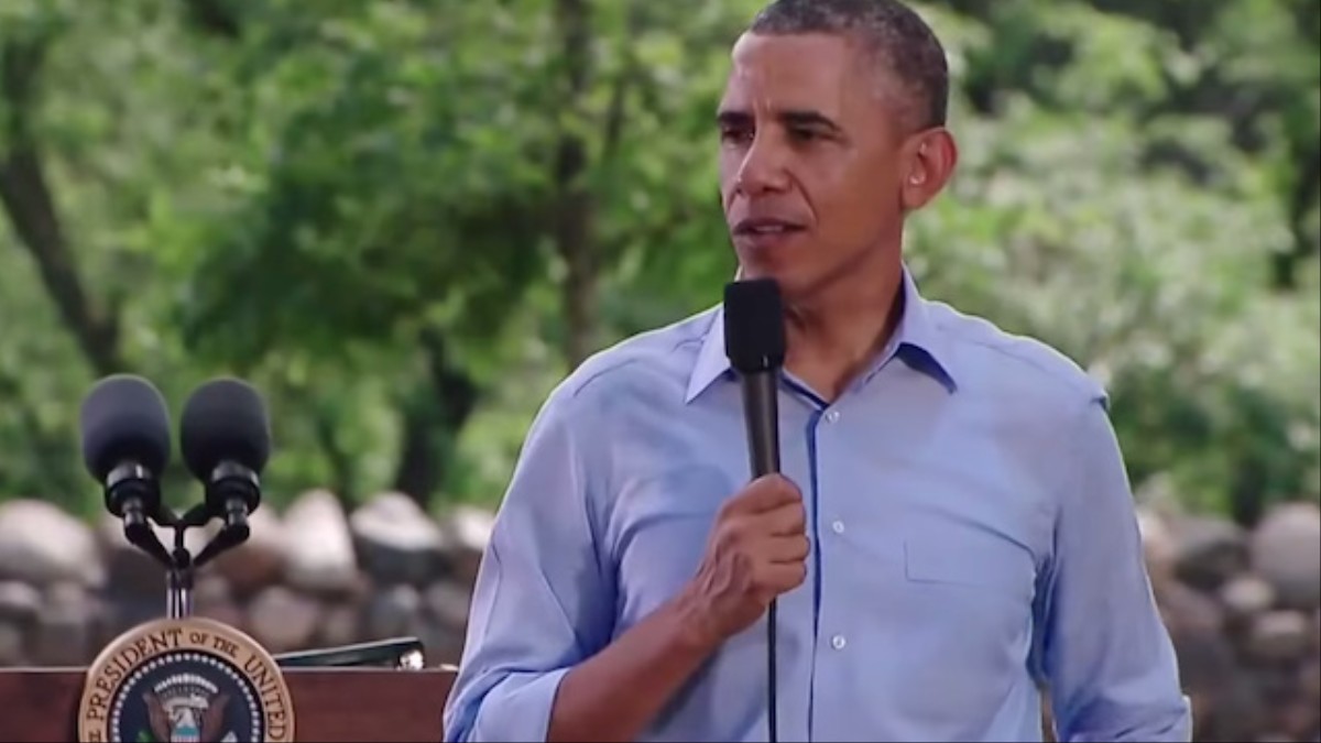 Get A Load Of Barack Obama Singing Uptown Funk But Not Really