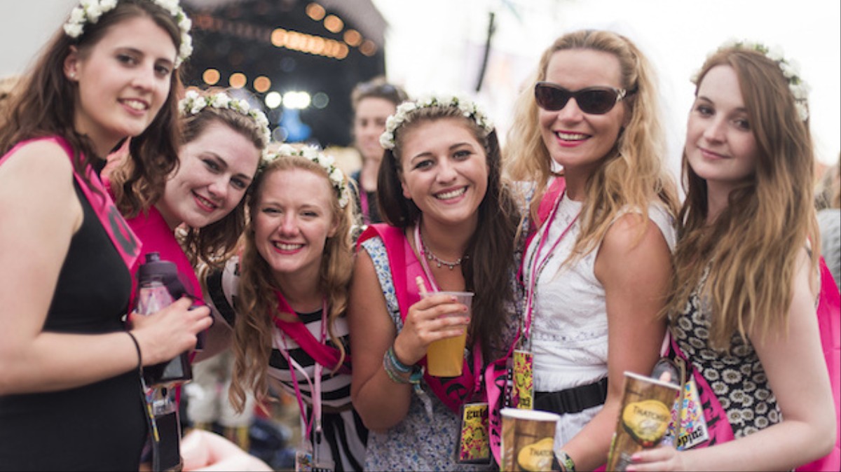Festival bekanntschaft