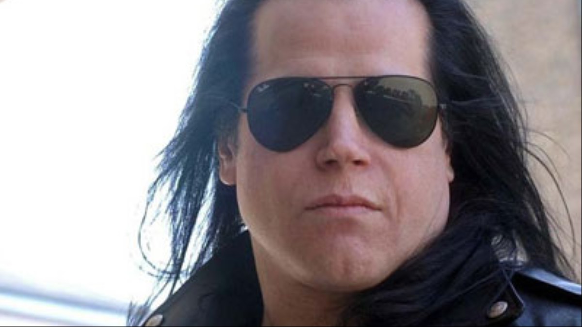 https://images.vice.com/noisey/content-images/article/i-punched-danzig-in-the-face/d249b348c97501e2b2fbccf5e58dc7bf.jpg?crop=1xw:0.75xh;center,center&resize=1200:*