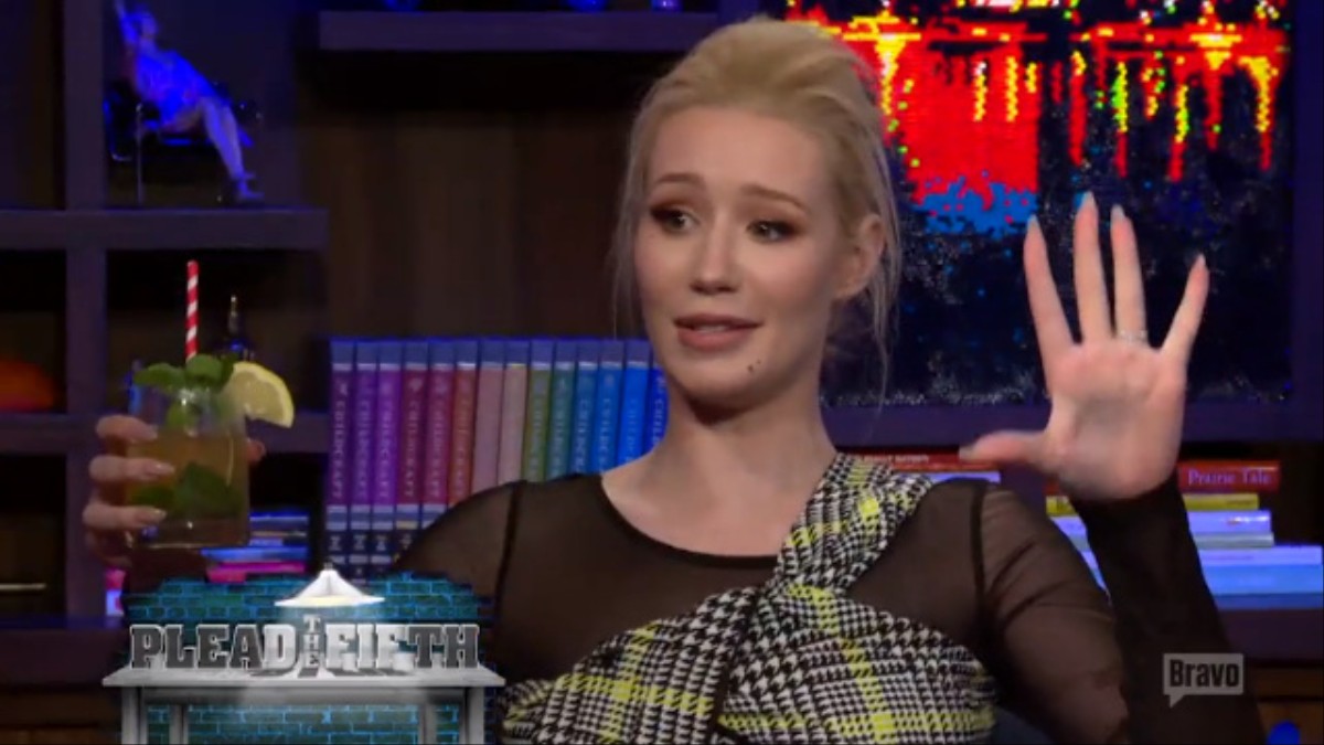 Watch Iggy Azalea Kinda Try To Go At Nicki Minaj On Tv A Little