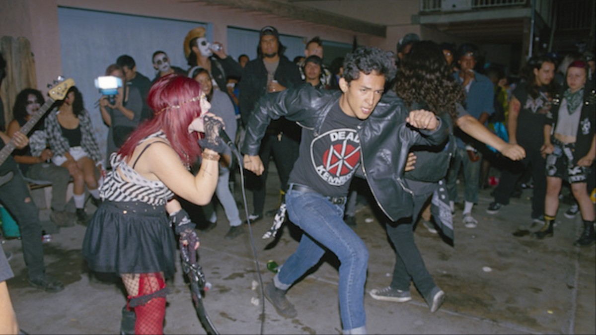 Los Punks Un Documental Sobre La Escena Del Punk Latino Underground