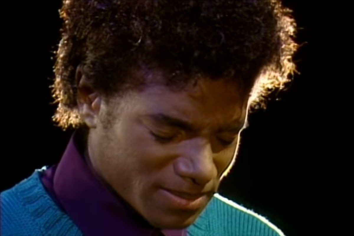 There's No Lonelier Man than Michael Jackson Crying in a