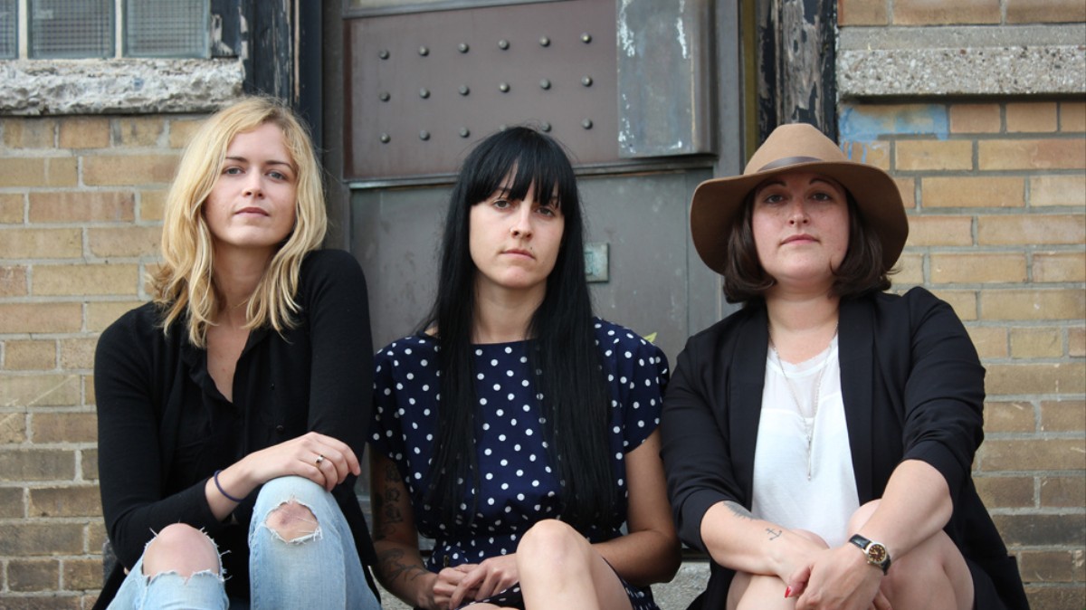 Premiere: Let The Beverleys “Hoodwink” You With Their Hook Skills