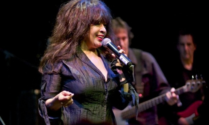 Ronnie Spector: The Original Icon - Noisey