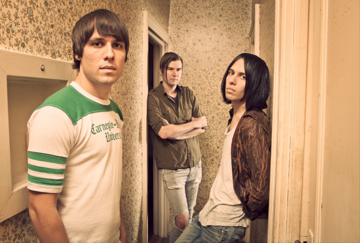 Listen To The Cribs Scuzzy New Song I Wish I Knew You In The 90s