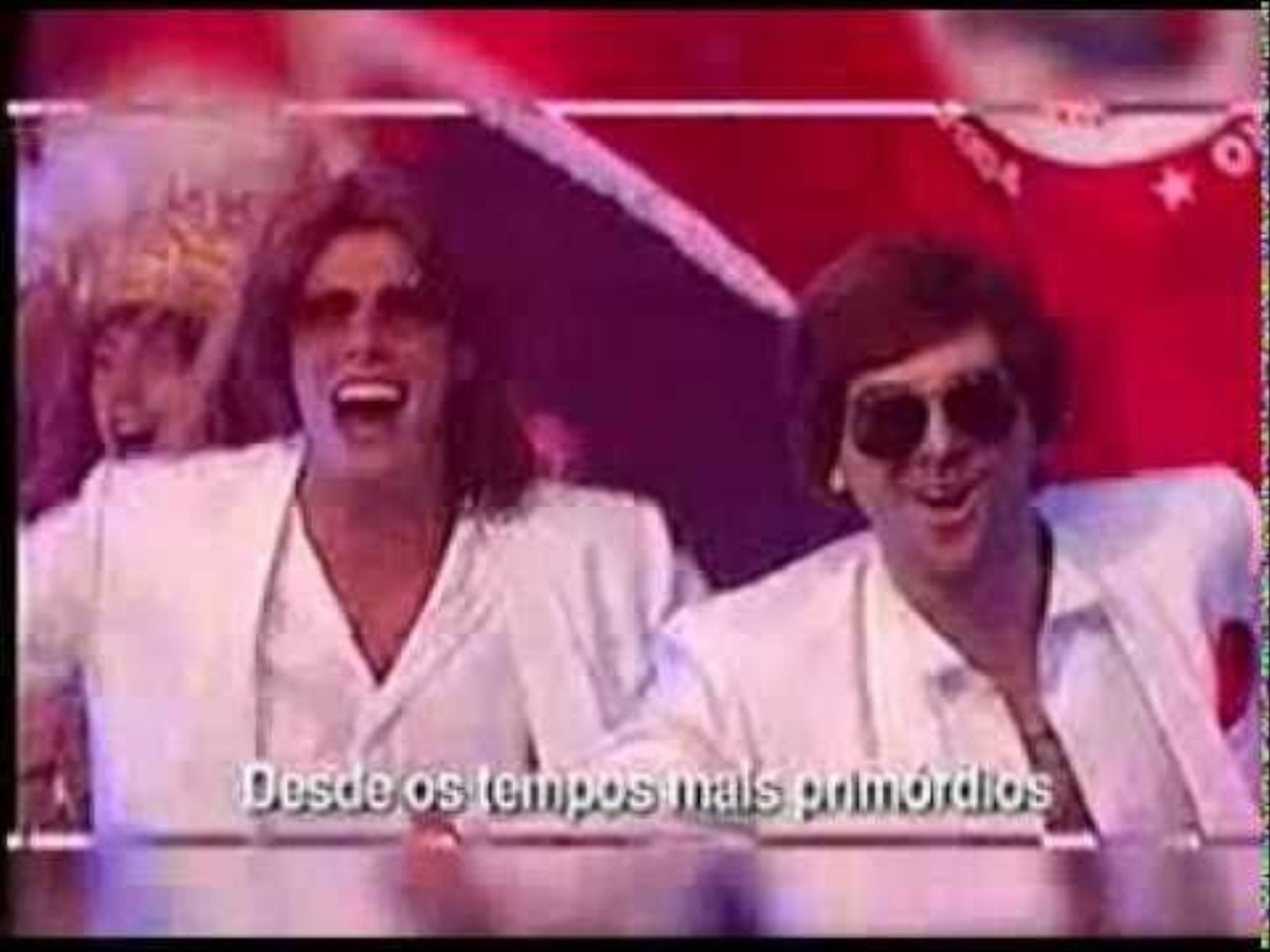 Unidos do Caralho à Quatro” é o Verdadeiro Hino do Carnaval Brasileiro