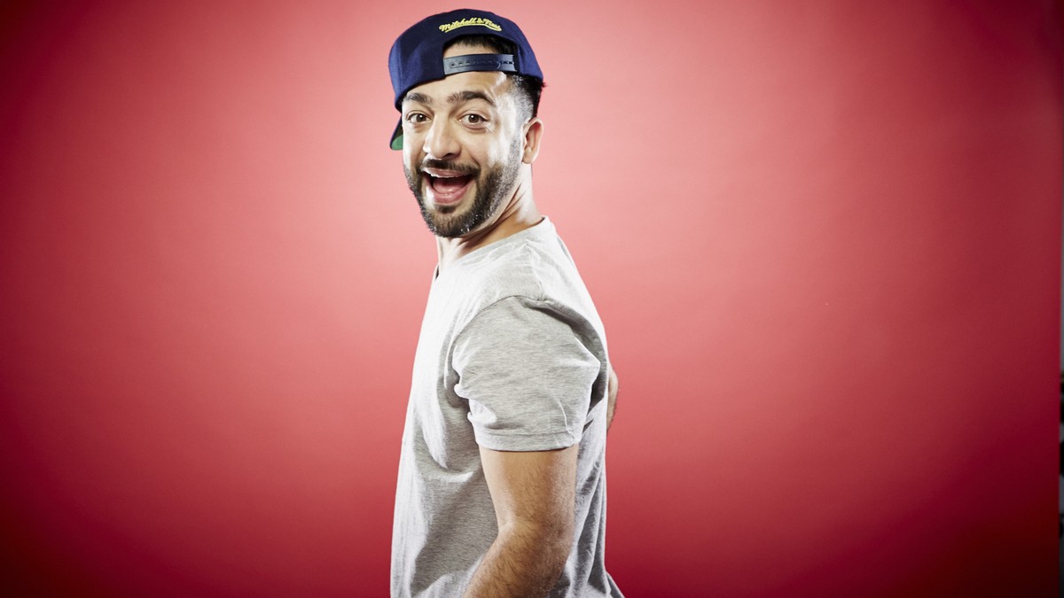 Warum so kritiklos, diese?—Rooz im Interview