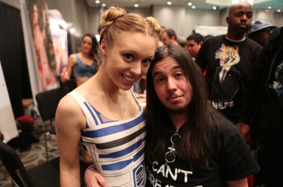 What Music Do People at a Porn Convention Like? VICE