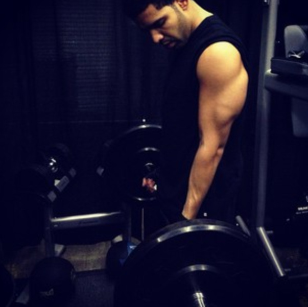 Drake gets in a workout at University of Houston