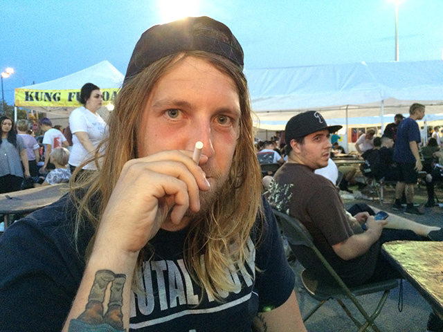 Is Vaping Straight Edge?