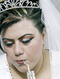 [https://images.vice.com/vice/images/articles/meta/2012/09/18/wedded-bliss-iranian-style-1413463360340.png?crop/u003d1xw:0.42908653846153844xh
