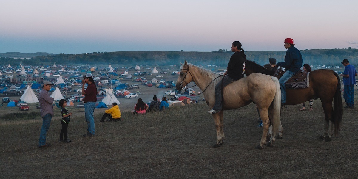 What Life Is Like Inside the Standing Rock AntiPipeline Camp VICE