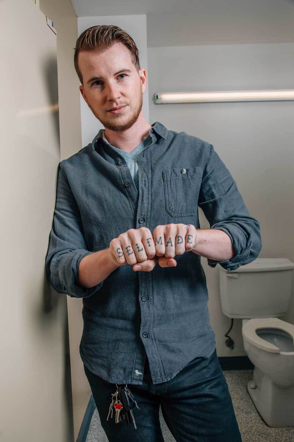 here-are-some-photos-of-transgender-people-in-public-washrooms-body-image-1479624905