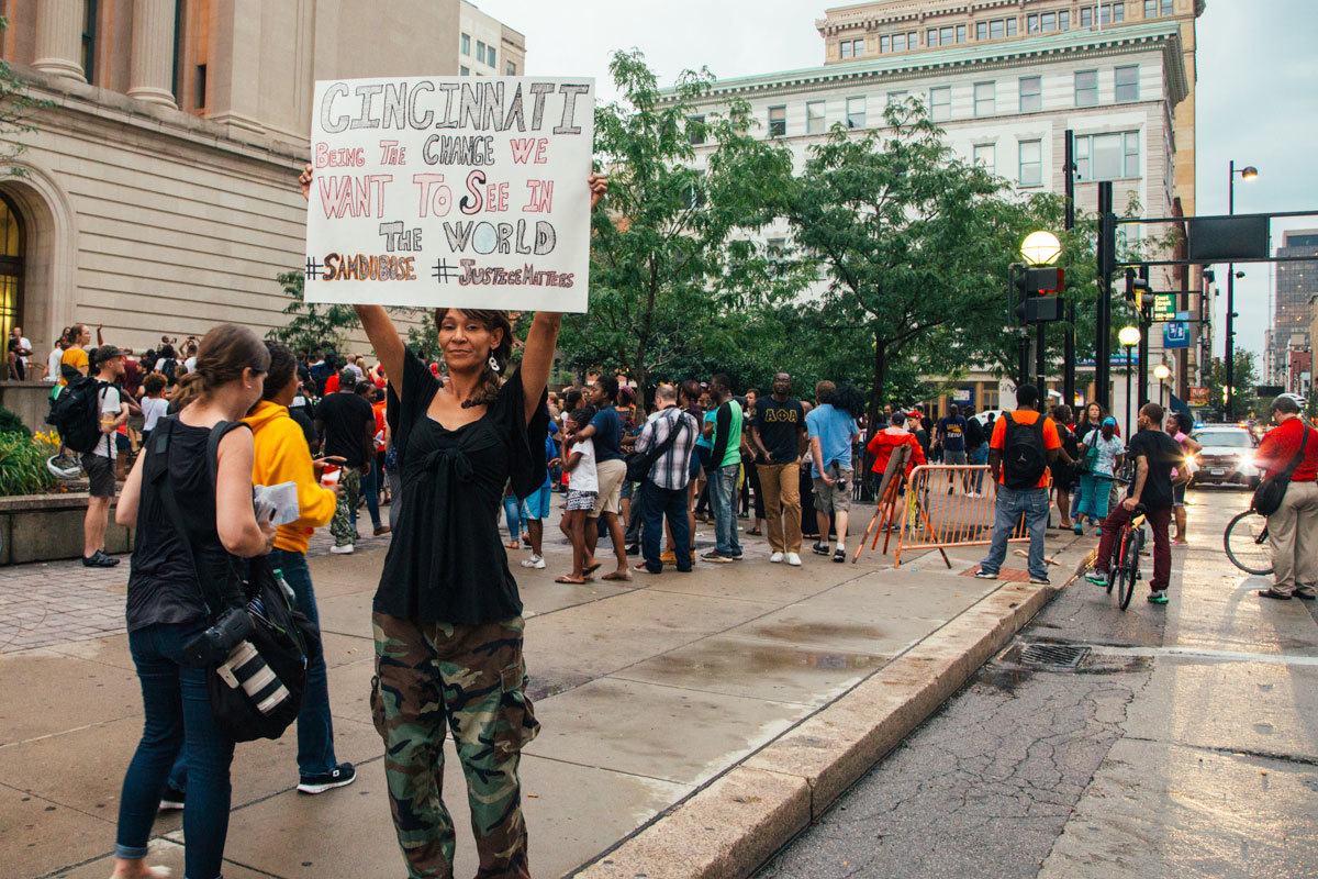 Scenes from Cincinnati After the Cop Who Killed Samuel Dubose Got ...