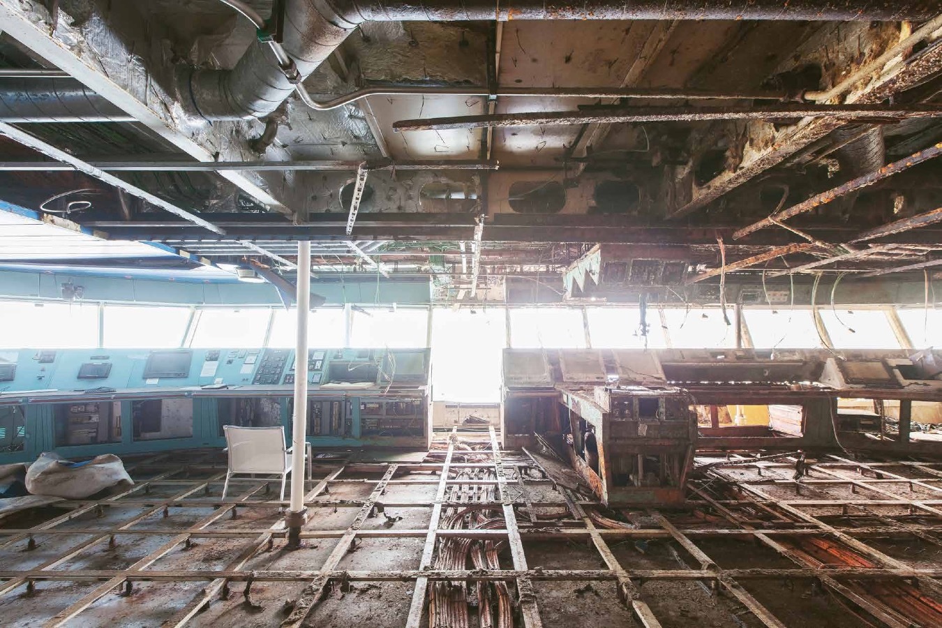 diese-fotos-vom-wrack-der-costa-concordia-sind-fast-unerlaubt-schoen-129-617-1453137075