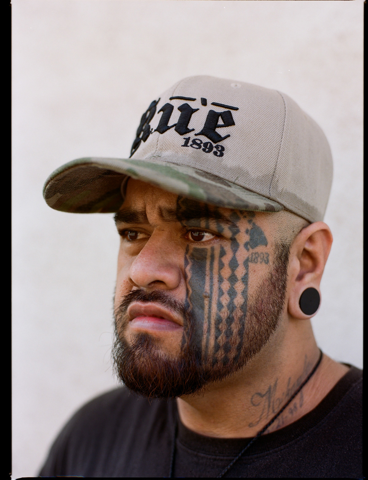 documenting-an-ancient-hawaiian-culture-from-tropical-wildlife-to-tattoos-842-1464270266