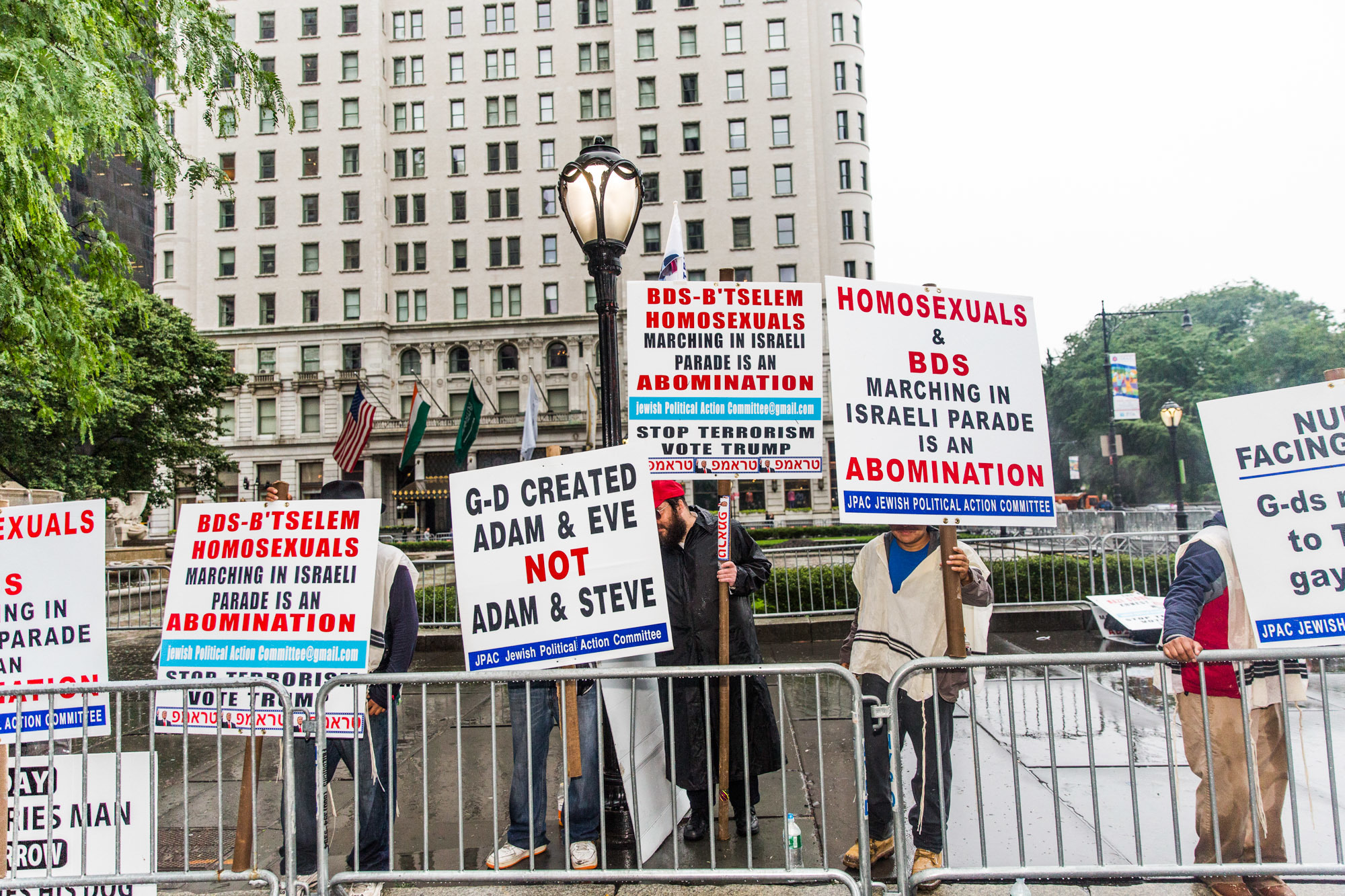 New York's ProIsrael Parade Was Rainy, but AntiZionists Still Showed